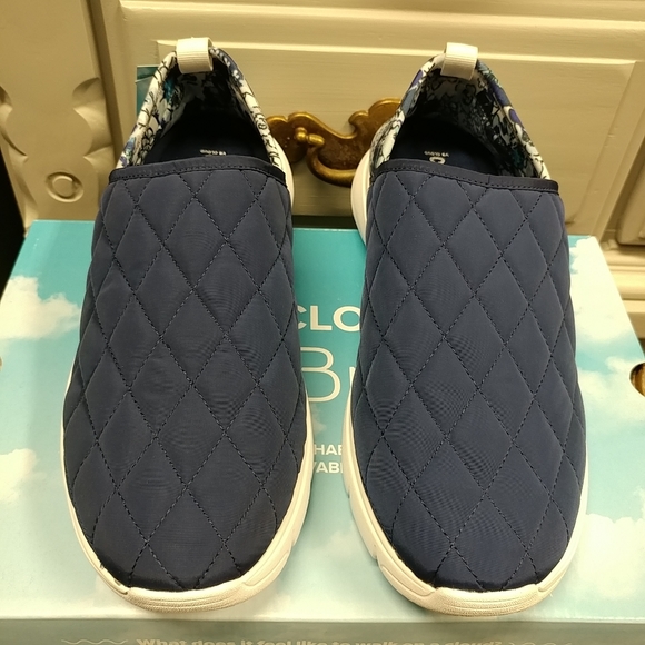 Vera Bradley VB Cloud Convertible Slip-On Shoe Women's 10 Navy Blue & Floral - Picture 15 of 16